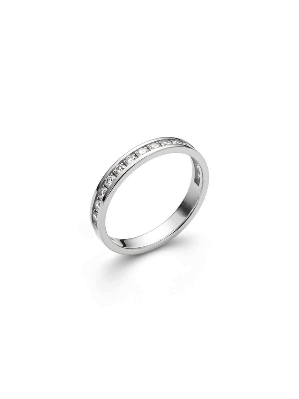 Woman’s Fashion Diamond CZ 💎 band size 8